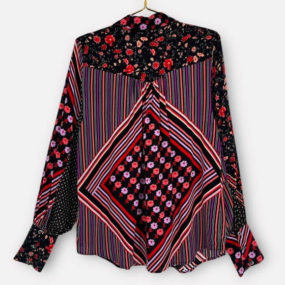 FREE PEOPLE Hazel Button Down Top size M Boho Floral Colorful Hippie - Picture 5 of 11